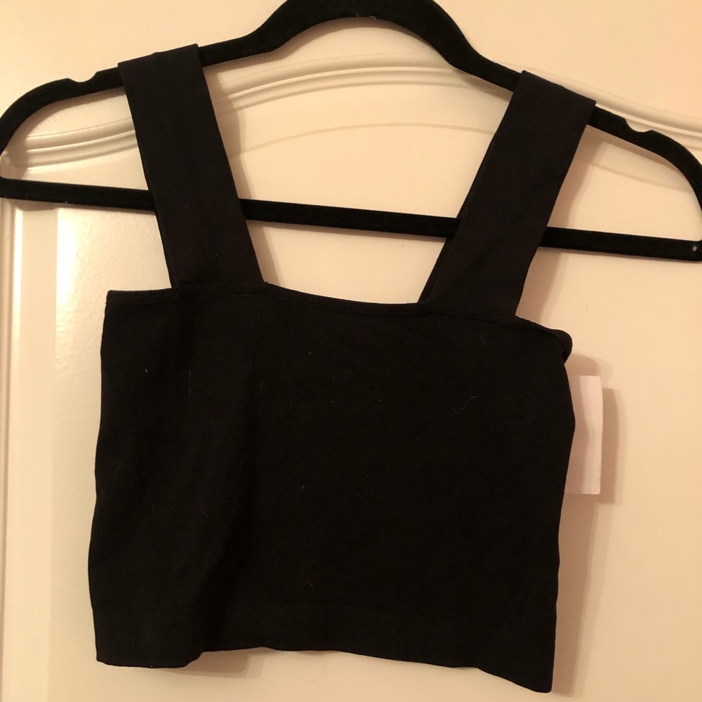 Black crop top